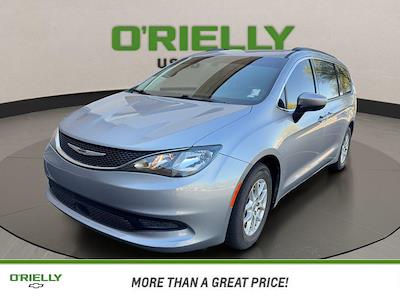 Used 2021 Chrysler Voyager - photo 1