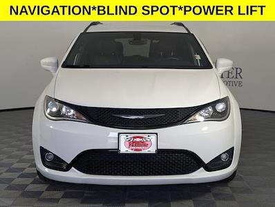 Used 2018 Chrysler Pacifica - photo 1