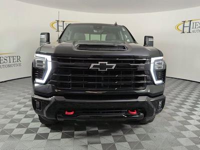 Used 2025 Chevrolet Silverado 2500 - photo 1