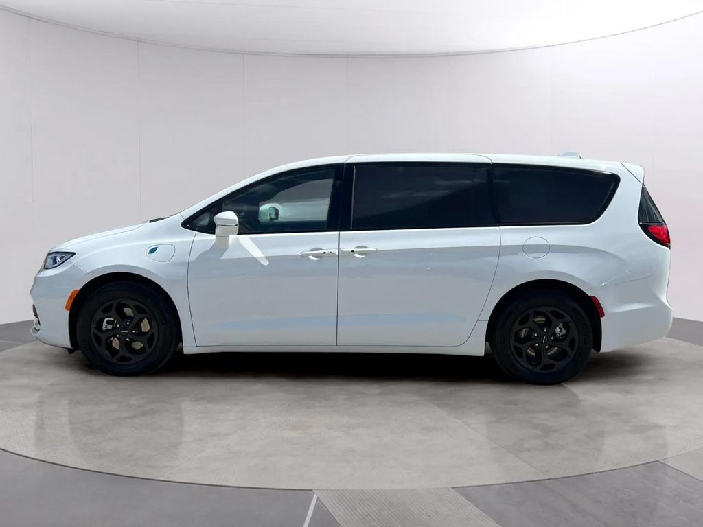 Used 2022 Chrysler Pacifica - photo 19
