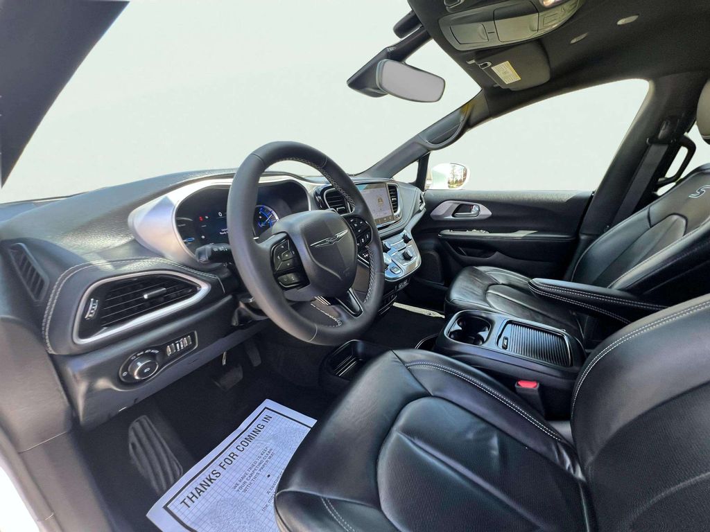 Used 2022 Chrysler Pacifica - photo 25