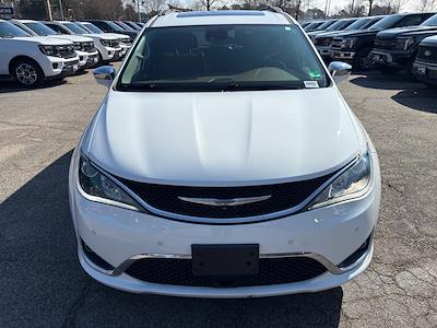Used 2018 Chrysler Pacifica - photo 1