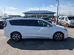 2018 Chrysler Pacifica FWD Minivan for sale #5T6652A - photo 4