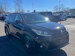 Used 2017 Toyota Highlander SE for sale #6C0006A - photo 3