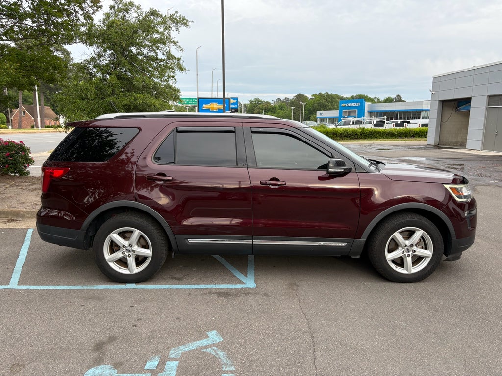 Used 2018 Ford Explorer - photo 6