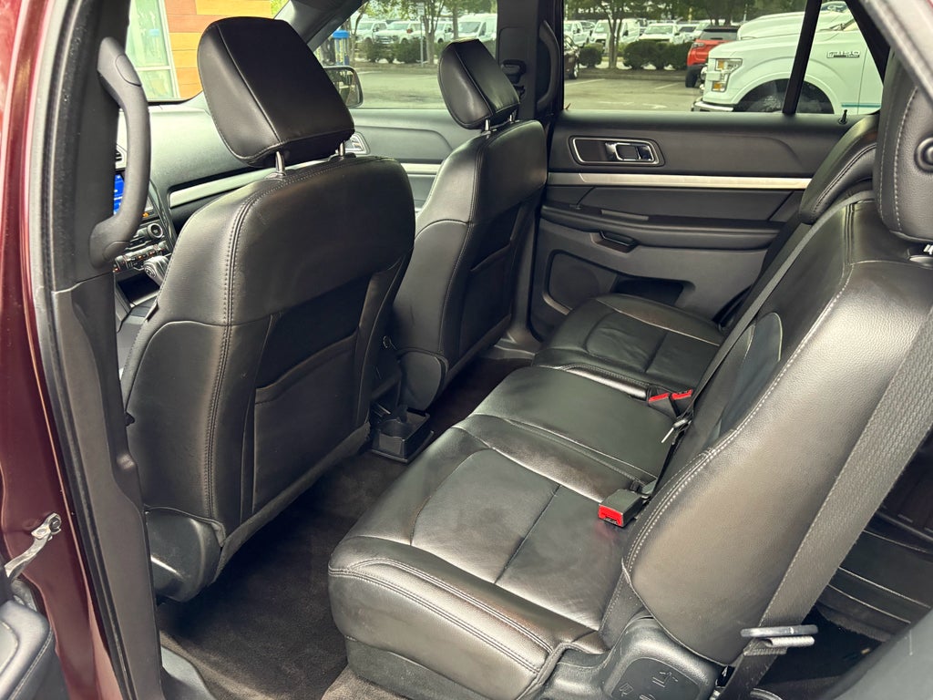 Used 2018 Ford Explorer - photo 13