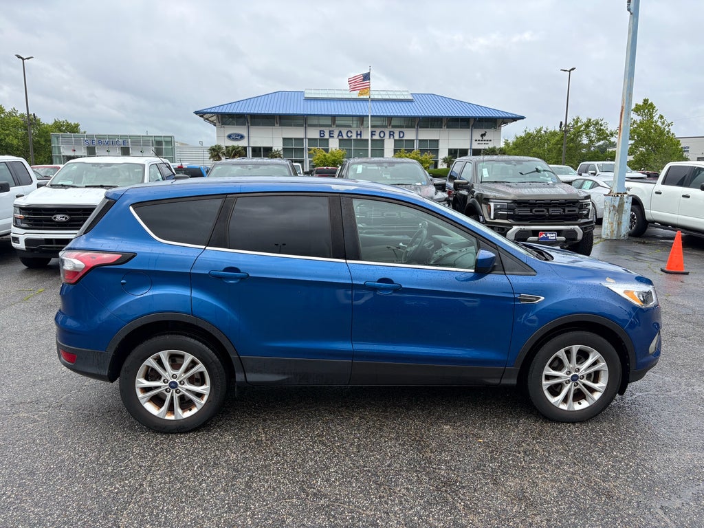 Used 2017 Ford Escape - photo 7