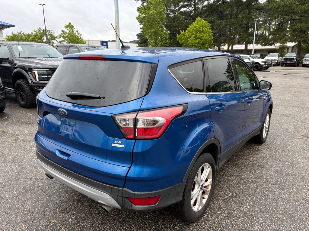 Used 2017 Ford Escape - photo 8