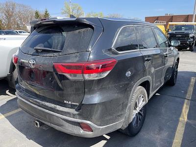 2019 Toyota Highlander 4x4 SUV for sale #4T1456 - photo 2