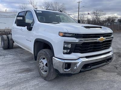 2025 Chevrolet Silverado 3500 Crew Cab 4WD, Cab Chassis for sale #T31528 - photo 1