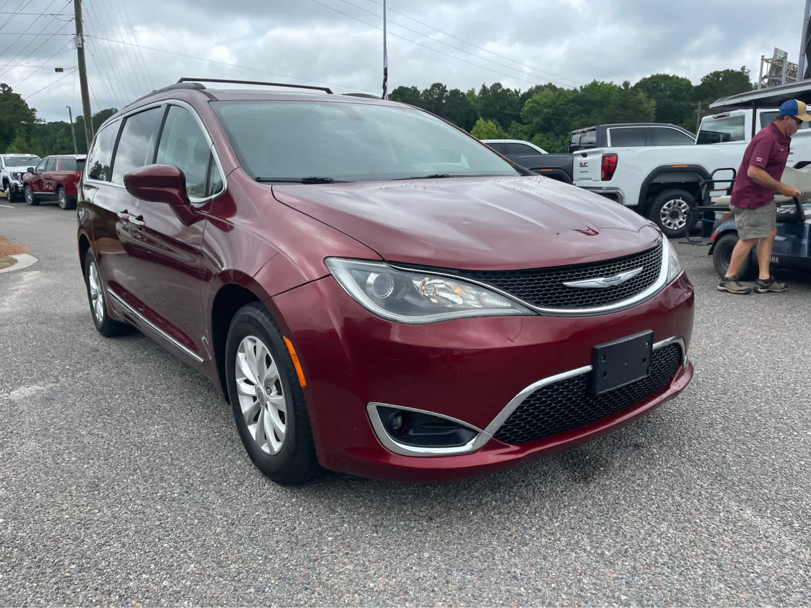 Used 2017 Chrysler Pacifica - photo 1