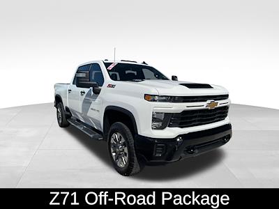 Used 2025 Chevrolet Silverado 2500 - photo 1