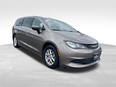 Used 2017 Chrysler Pacifica Touring Minivan for sale #BE7191A - photo 1