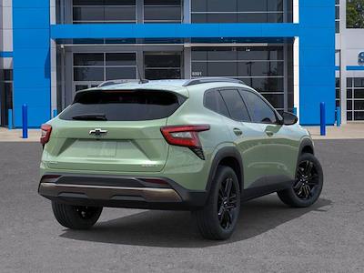 2025 Chevrolet Trax FWD SUV for sale #255859 - photo 2