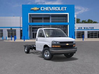 2025 Chevrolet Express 3500 Regular Cab RWD Cutaway for sale #255880 - photo 1