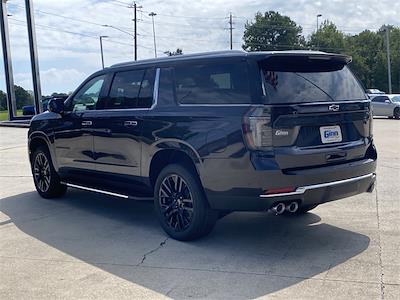 New 2025 Chevrolet Suburban - photo 1