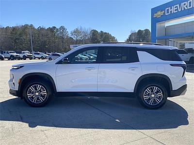 Used 2025 Chevrolet Traverse - photo 1
