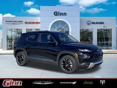 Used 2021 Chevrolet Trailblazer - photo 1