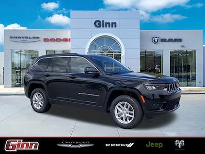 Used 2025 Jeep Grand Cherokee - photo 1