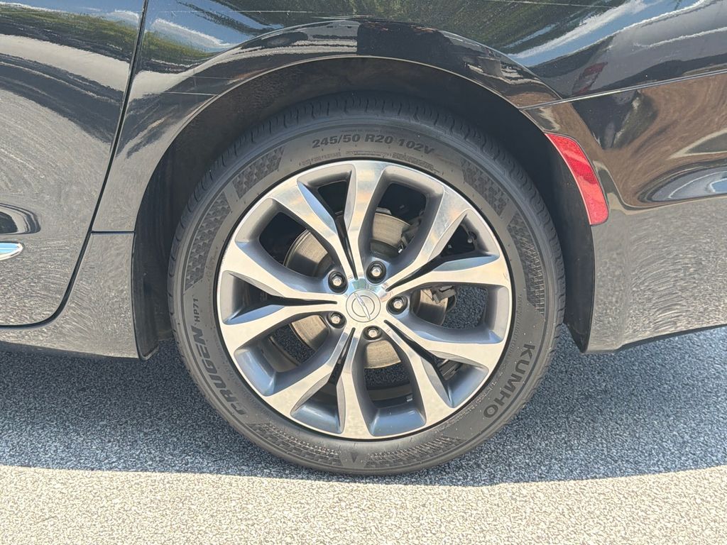 Used 2018 Chrysler Pacifica - photo 21