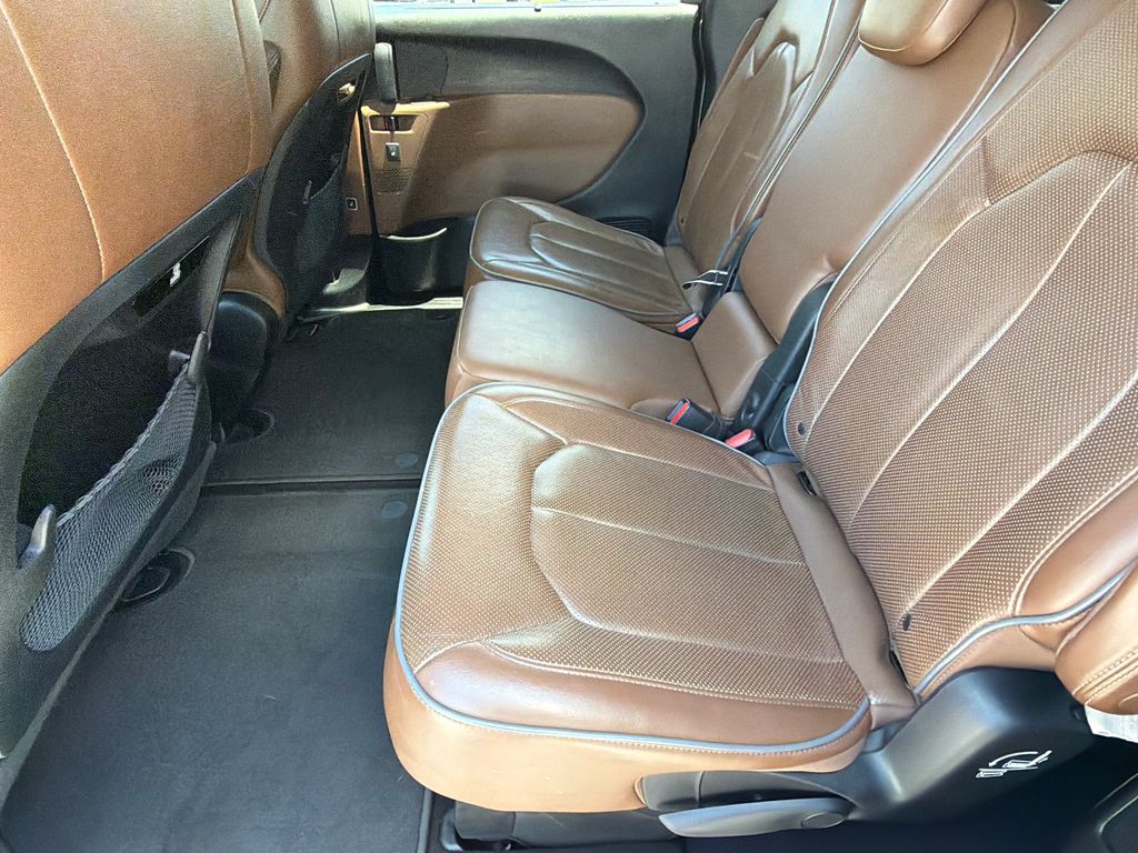 Used 2018 Chrysler Pacifica - photo 22