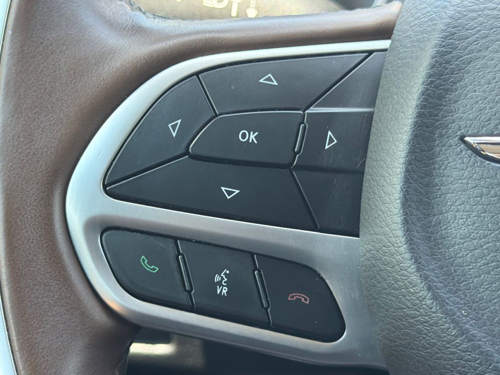 Used 2018 Chrysler Pacifica - photo 27
