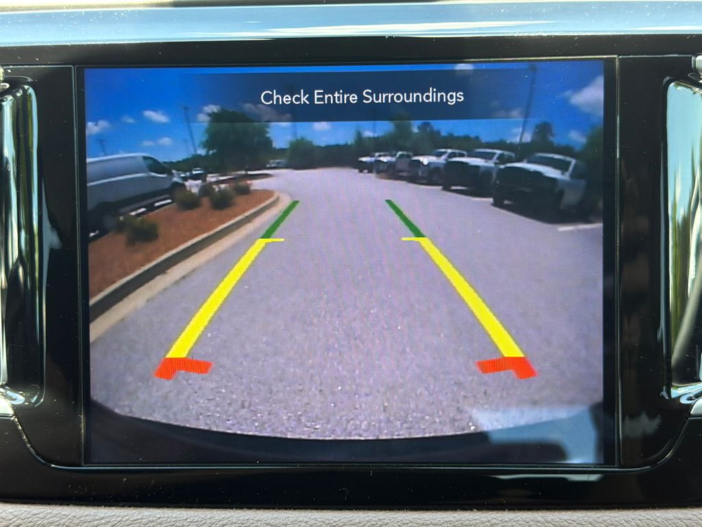 Used 2018 Chrysler Pacifica - photo 30