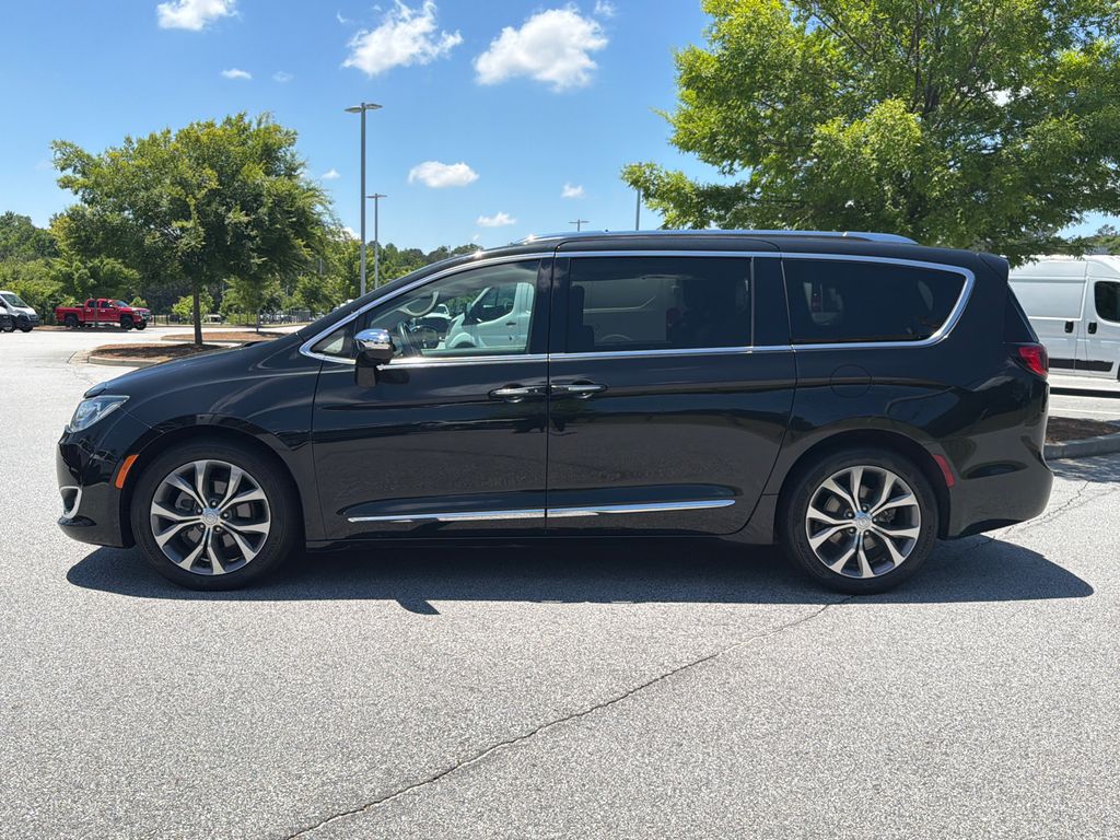 Used 2018 Chrysler Pacifica - photo 5
