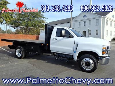 Used 2023 Chevrolet Silverado 5500 Regular Cab Flatbed Truck for sale #6564A - photo 1