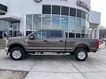 2017 Ford F-250 Crew Cab 4WD Pickup for sale #G44188B - photo 5
