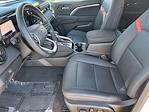 2025 Chevrolet Colorado Crew Cab 4WD Pickup for sale #P9903 - photo 14
