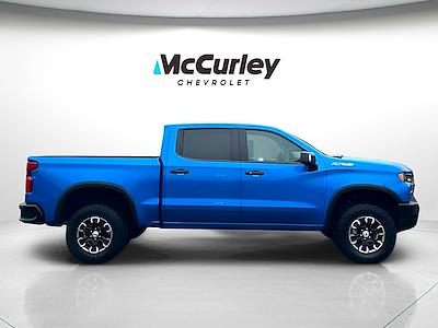 Used 2024 Chevrolet Silverado 1500 - photo 1