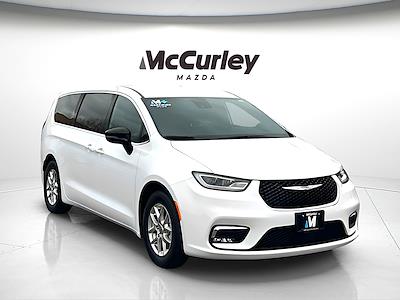 Used 2025 Chrysler Pacifica Select Minivan for sale #CAP251598 - photo 1