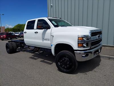 New 2024 Chevrolet Silverado 5500 Crew Cab 4x4 Cab Chassis for sale #FCHR814 - photo 1