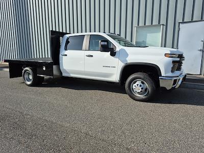 New 2025 Chevrolet Silverado 3500 Work Truck Crew Cab 4x4 Flatbed Truck for sale #FCHS478 - photo 1