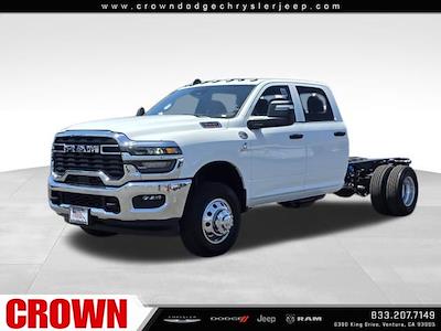 2025 Ram 3500 Crew Cab DRW 4x4 Cab Chassis for sale #250574 - photo 1