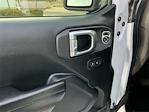 2020 Jeep Gladiator Crew Cab 4WD Pickup for sale #CT174889 - photo 19