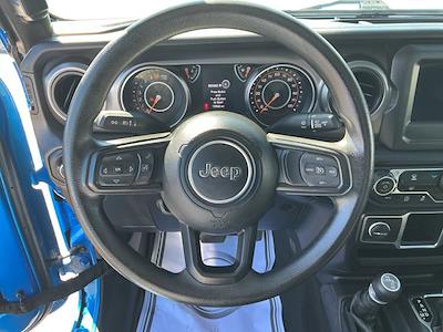 Used 2023 Jeep Gladiator - photo 1