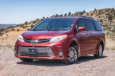 2018 Toyota Sienna 4x2 Minivan for sale #P913926 - photo 1