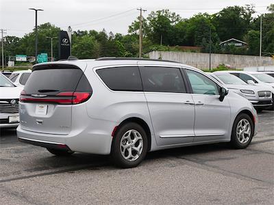2023 Chrysler Pacifica FWD Minivan for sale #17449M - photo 2