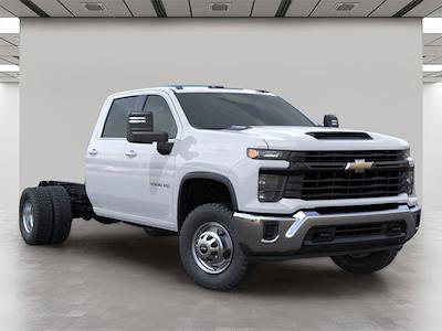 2025 Chevrolet Silverado 3500 Crew Cab DRW 4x4 Cab Chassis for sale #29509 - photo 1