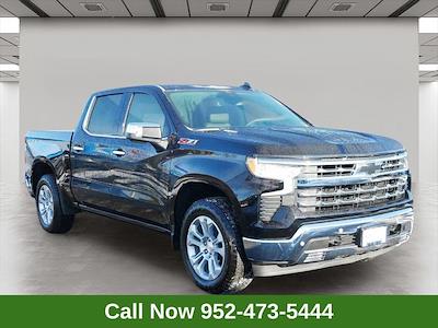 Used 2025 Chevrolet Silverado 1500 - photo 1