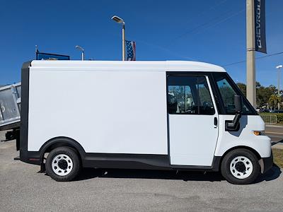 2025 Chevrolet BrightDrop 400 Standard Roof AWD Step Van / Walk-in for sale #C09740 - photo 2
