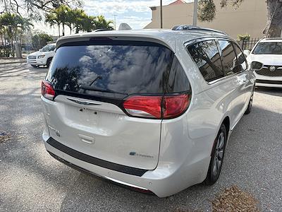 Used 2020 Chrysler Pacifica - photo 1