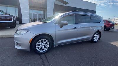 2017 Chrysler Pacifica FWD Minivan for sale #BSU3926 - photo 2