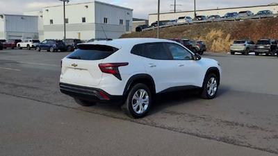 2024 Chevrolet Trax FWD SUV for sale #14320B - photo 2