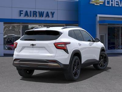 2025 Chevrolet Trax FWD SUV for sale #32690 - photo 2