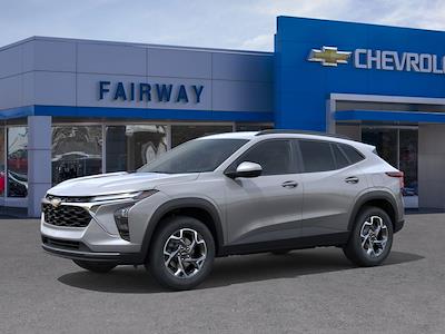 2025 Chevrolet Trax FWD SUV for sale #32733 - photo 2