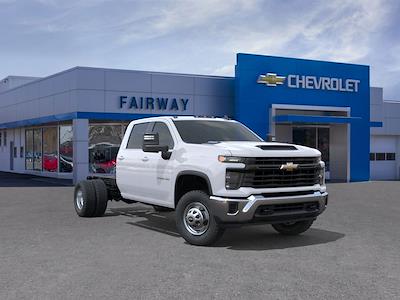 2025 Chevrolet Silverado 3500 Crew Cab DRW 4WD Cab Chassis for sale #32908 - photo 1