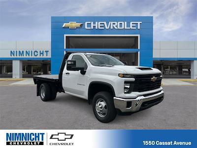 2025 Chevrolet Silverado 3500 Regular Cab DRW 4WD Flatbed Truck for sale #25C971 - photo 1